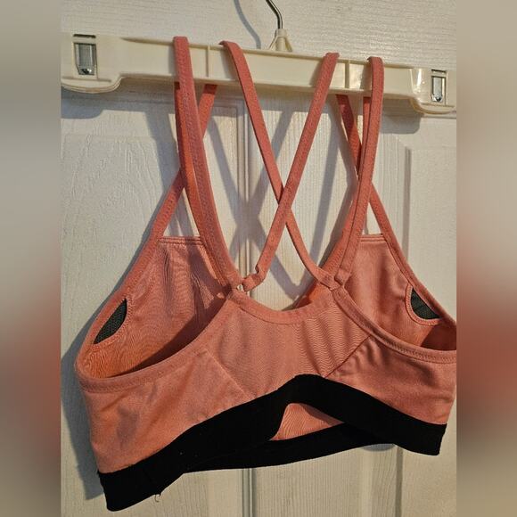 NIKE Dri-fit sports bra Pink and Black size M - Picture 3 of 4